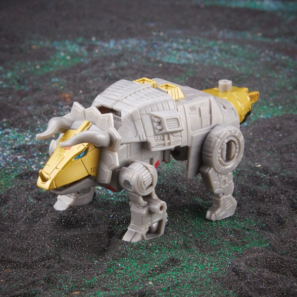 Transformers Legacy Evolution Dinobot Slug Product Image  (67 of 115)